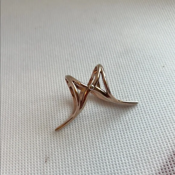 Katie Rowland hinged rose gold over silver Ring - Picture 4 of 6
